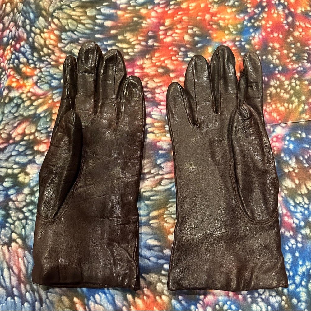 Brown leather gloves